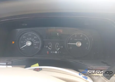 2010 Lincoln Town Car Signature Limited from USA, damaged, VIN 2LNBL8CVXAX751711